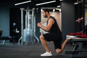 Man exercises for fast results.